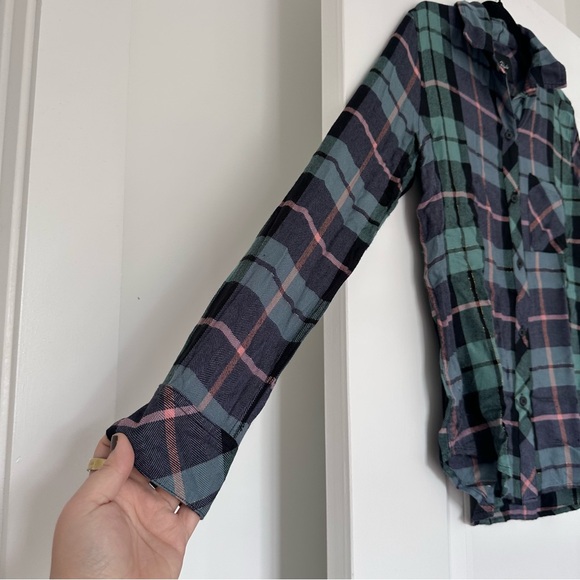Rails (XS) Hunter Plaid Button Down Shirt: Teal/Navy Relaxed Fit Longsleeve Top - Picture 3 of 8
